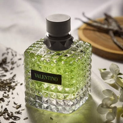 Valentino Donna Born in Roma Green''s Stravaganza Eau De Parfum (100ml)